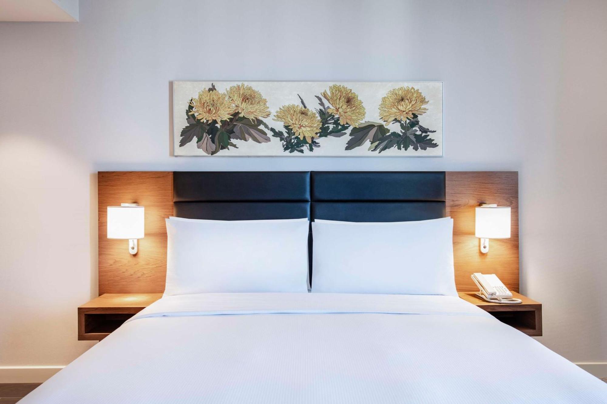 Hilton Garden Inn Tbilisi Chavchavadze Extérieur photo