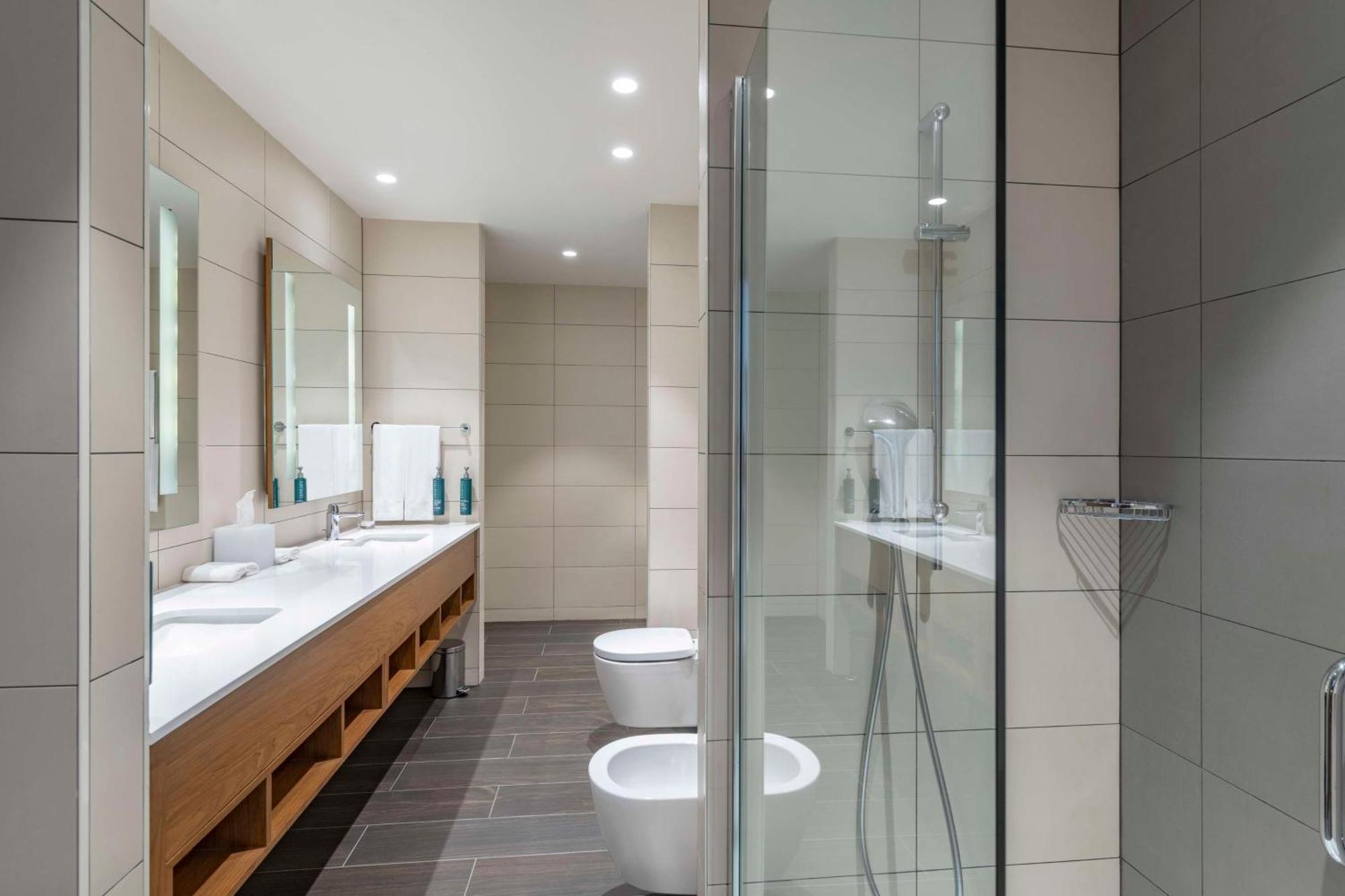 Hilton Garden Inn Tbilisi Chavchavadze Extérieur photo