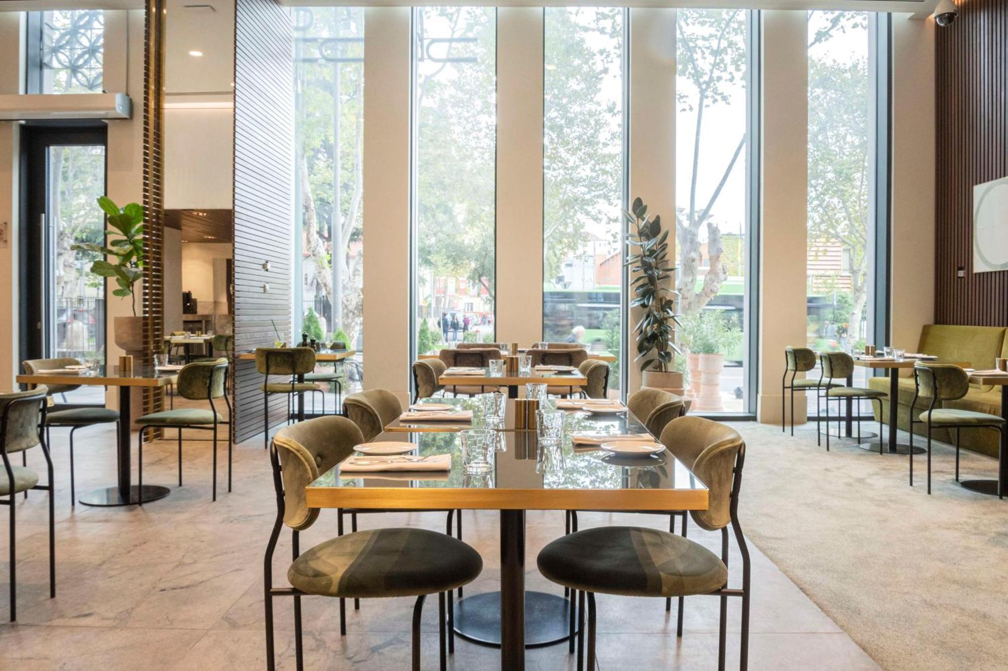 Hilton Garden Inn Tbilisi Chavchavadze Extérieur photo